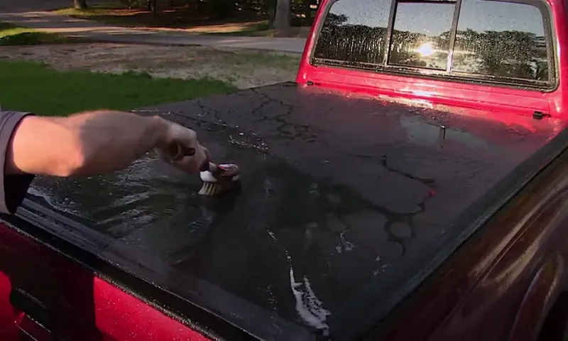 can you wax a tonneau cover