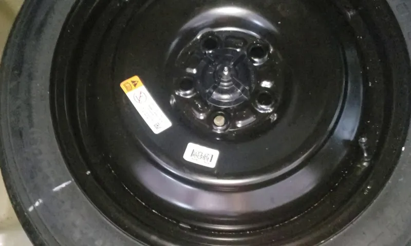 How Does a Spare Tire Go On: Step-by-Step Guide for Easy Installation