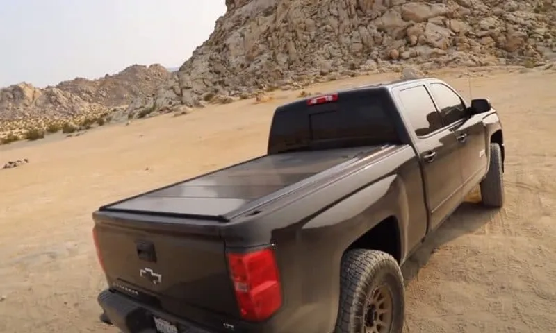 how to clean roll up tonneau cover