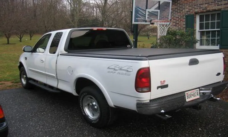 how to close f150 tonneau cover