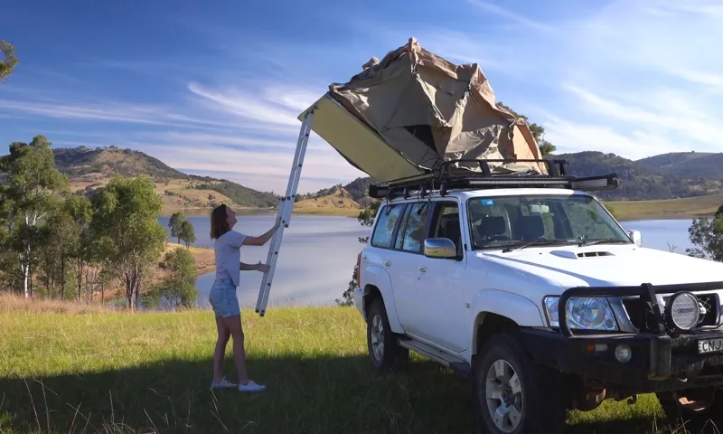 how to install adventure kings roof top tent