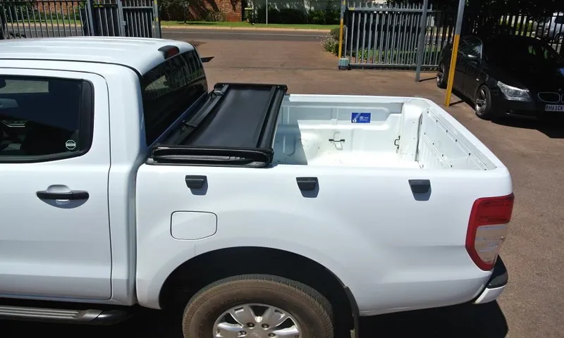 How to Remove a Tri Fold Tonneau Cover: A Step-by-Step Guide