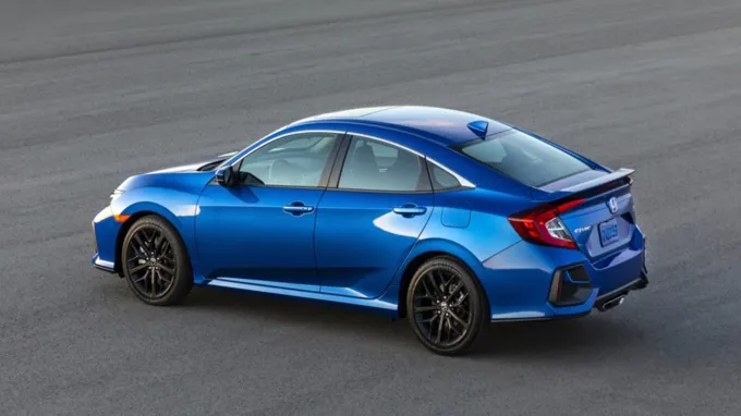 is the honda civic si automatic