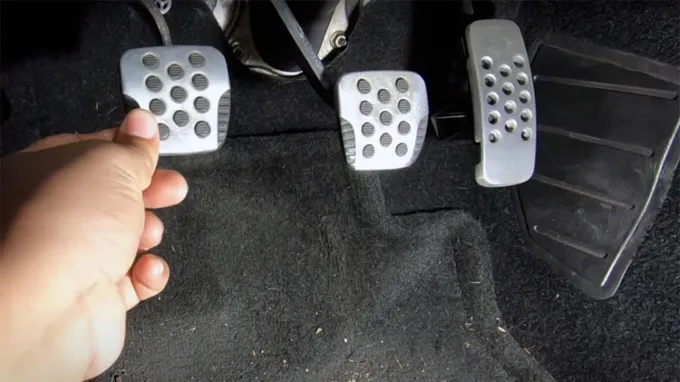 what is a clutch pedal