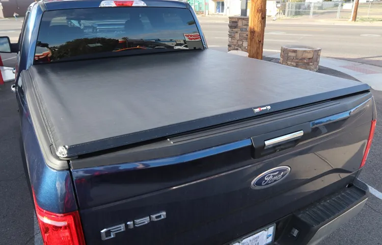 who makes the ford roll up tonneau cover