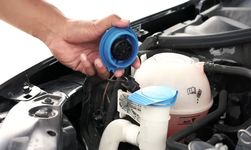 how to check radiator coolant level