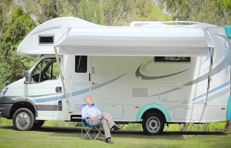 how to pull out awning on rv