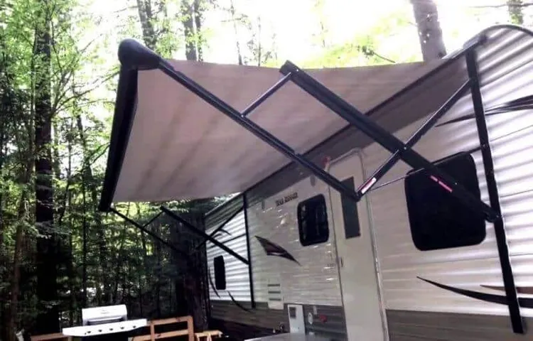 how to wash rv awning